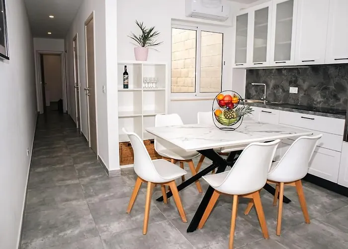 -two Bed Penthouse Birzebbuga