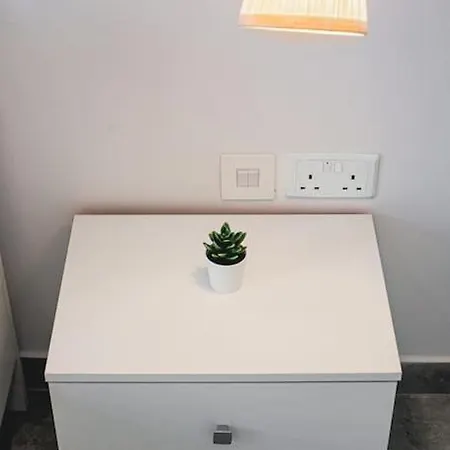 -two Bed Penthouse *